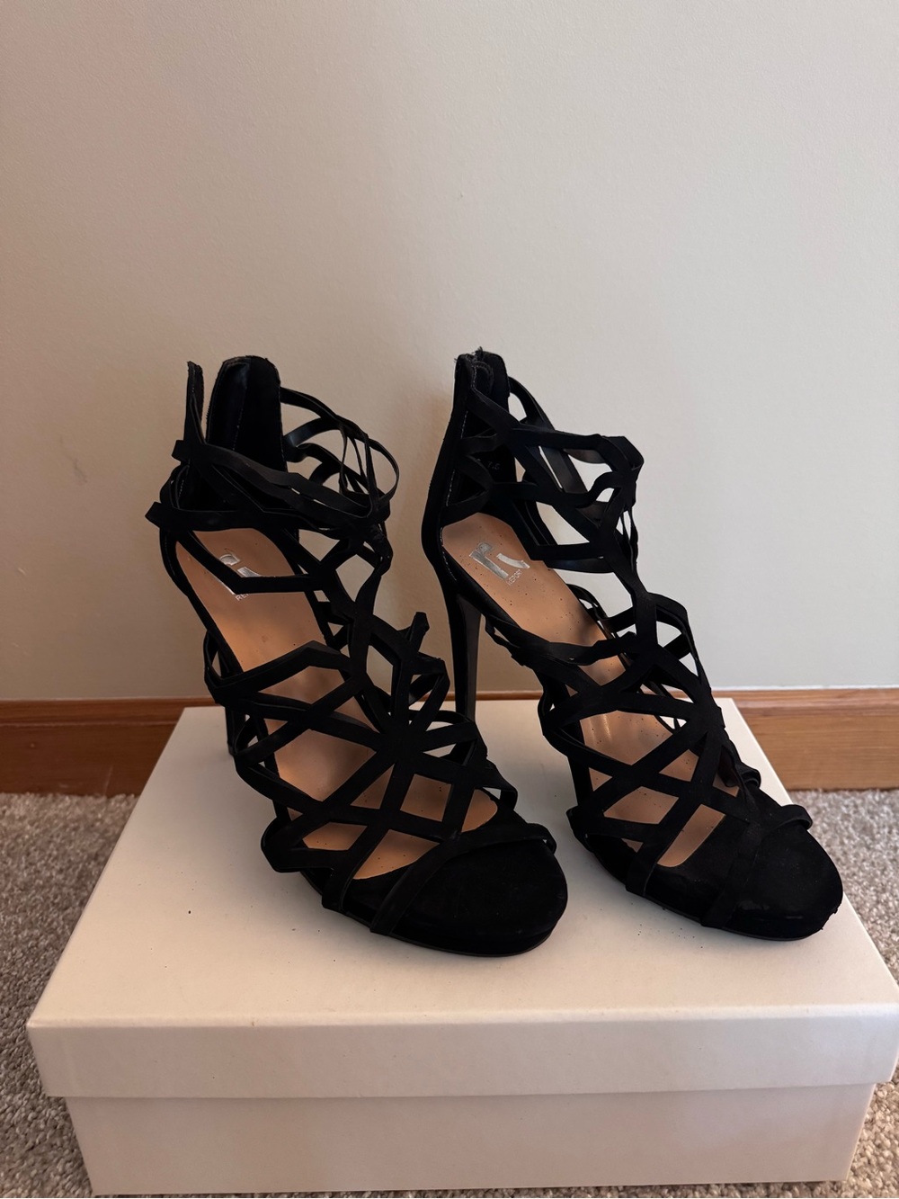 Black heel sandals